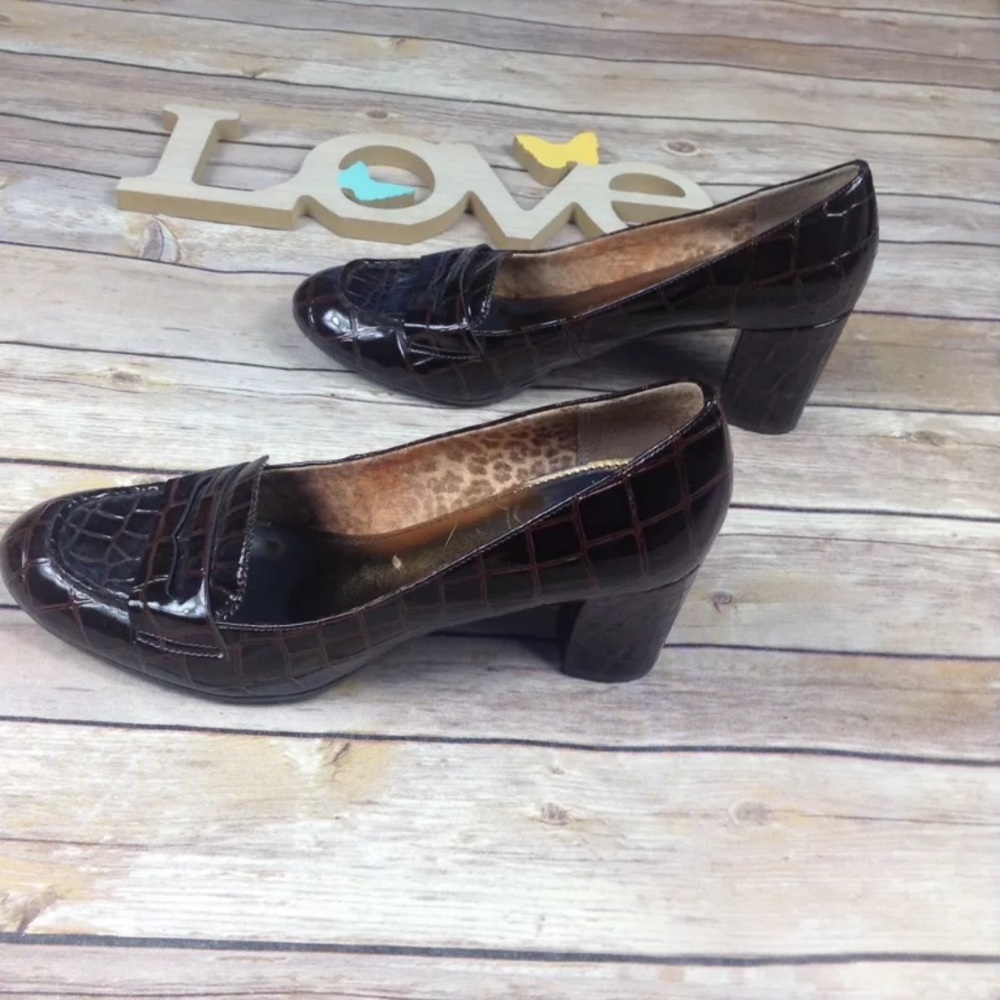 ❗️SOLD❗️Anne Klein brown block heel dress shoes - Picture 5 of 7